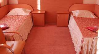 Гостиница Вега Иркутск Односпальная кровать в общем номере с 3 кроватями-5